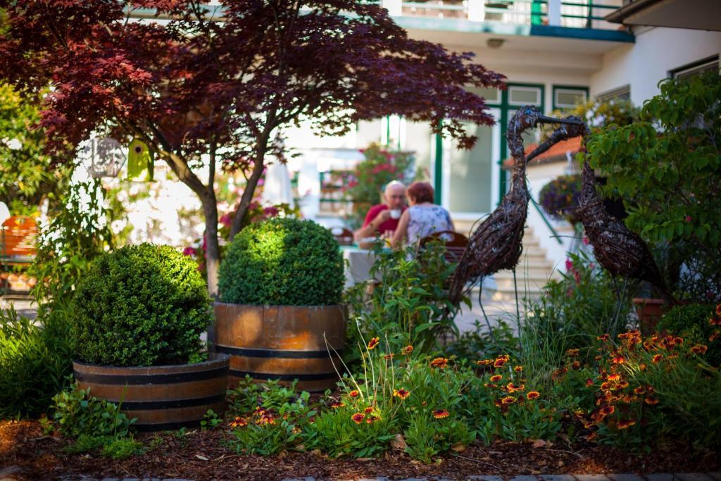 Winzerhof Schindler Hotel Morbisch am See Bagian luar foto